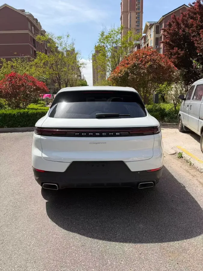 2025 Porsche Cayenne 3.0T 354HP V6 8AT,autocango,china used car exporter,china ev exporter,chinese used car exporter,chinese used ev exporter