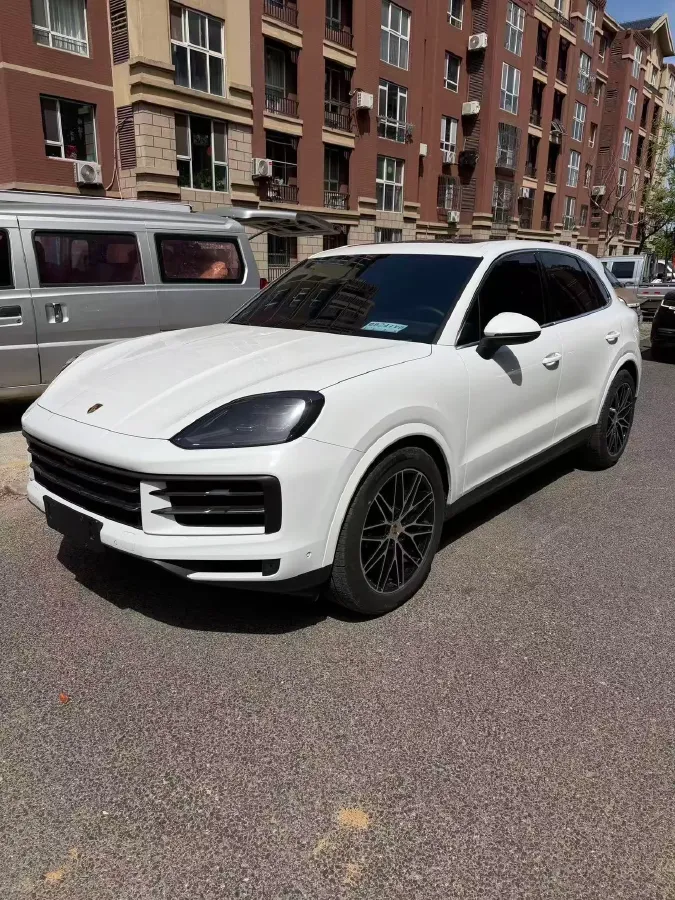 2025 Porsche Cayenne 3.0T 354HP V6 8AT,autocango,china used car exporter,china ev exporter,chinese used car exporter,chinese used ev exporter