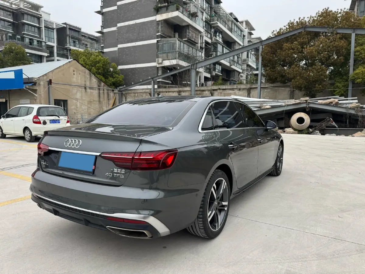 2020 Audi A4L 2.0T 190HP L4 7DCT,autocango,china used car exporter,china ev exporter,chinese used car exporter,chinese used ev exporter