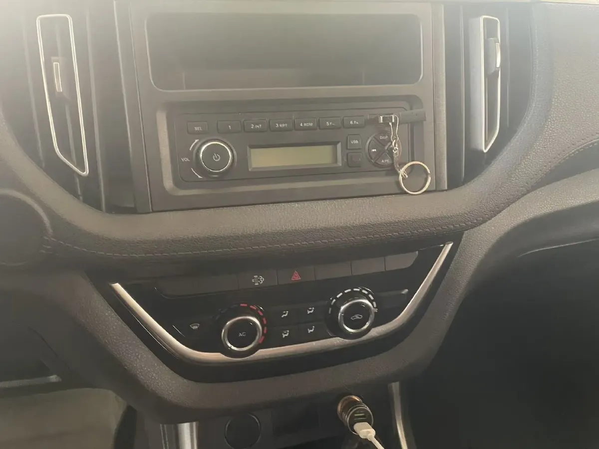 2022 Isuzu RE-MAX Jim 2.8T 120HP L4 5MT,autocango,china used car exporter,china ev exporter,chinese used car exporter,chinese used ev exporter