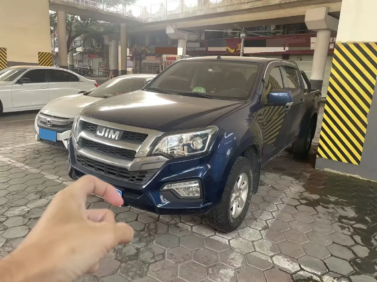 2022 Isuzu RE-MAX Jim 2.8T 120HP L4 5MT,autocango,china used car exporter,china ev exporter,chinese used car exporter,chinese used ev exporter