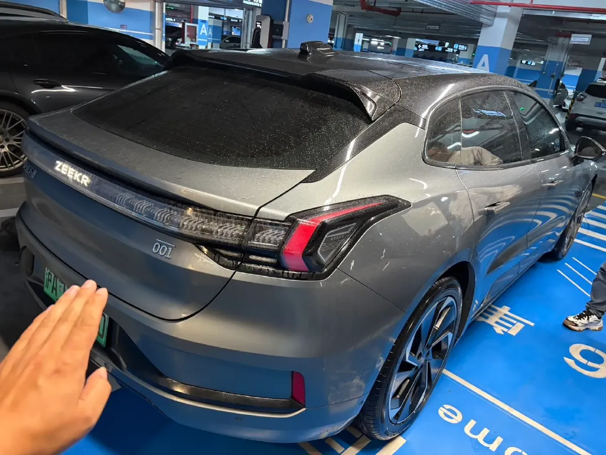 2022 Zeekr 001 BEV 100KWH,autocango,china used car exporter,china ev exporter,chinese used car exporter,chinese used ev exporter