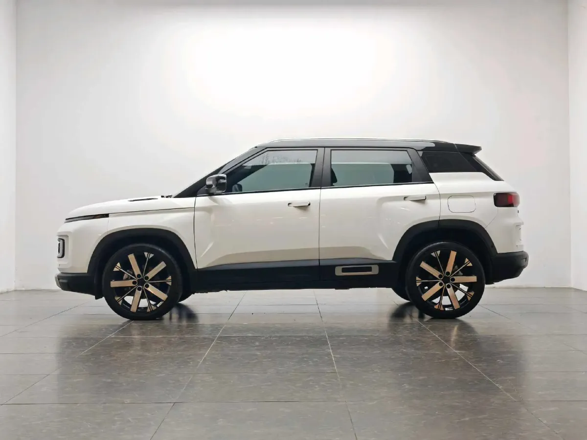 2023 Geely ICON 1.5T 181HP L4 7DCT,autocango,china used car exporter,china ev exporter,chinese used car exporter,chinese used ev exporter