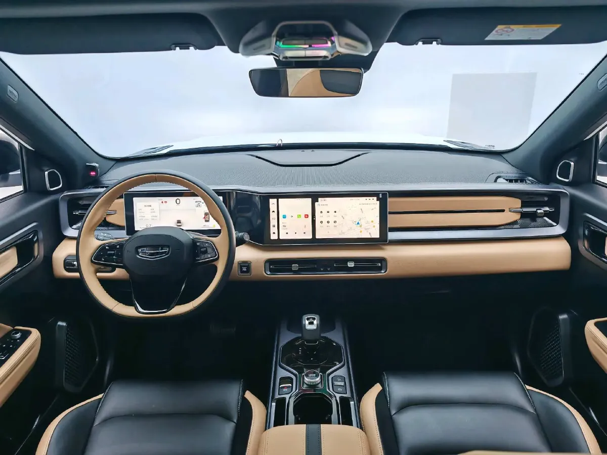 2023 Geely ICON 1.5T 181HP L4 7DCT,autocango,china used car exporter,china ev exporter,chinese used car exporter,chinese used ev exporter