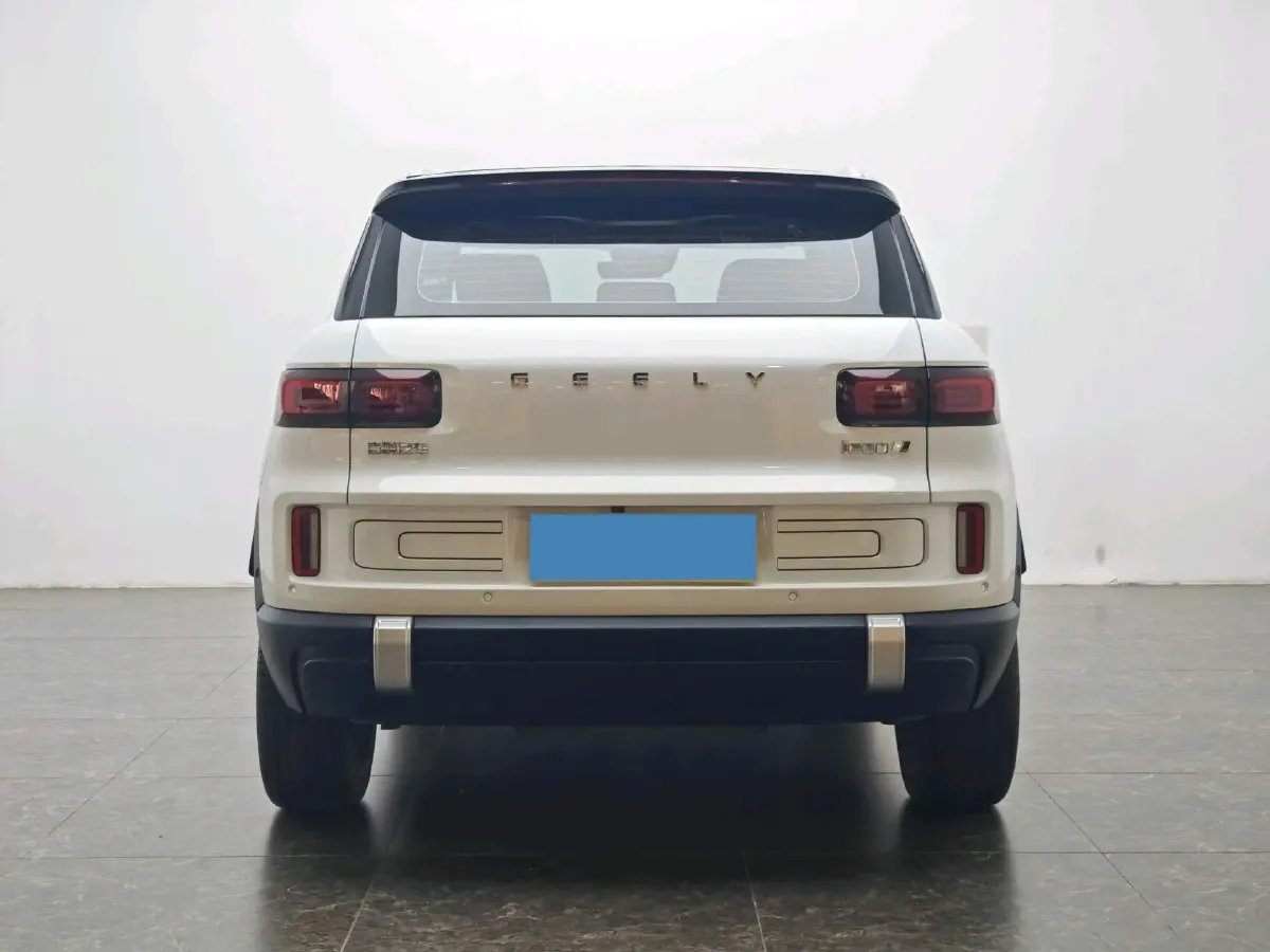 2023 Geely ICON 1.5T 181HP L4 7DCT,autocango,china used car exporter,china ev exporter,chinese used car exporter,chinese used ev exporter