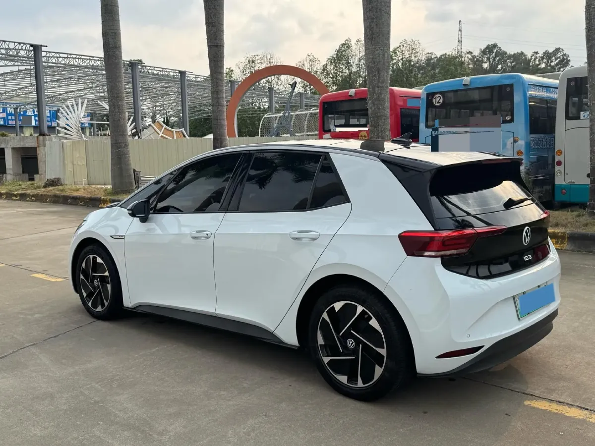 2023 Volkswagen ID.3 BEV 52.8KWH,autocango,china used car exporter,china ev exporter,chinese used car exporter,chinese used ev exporter