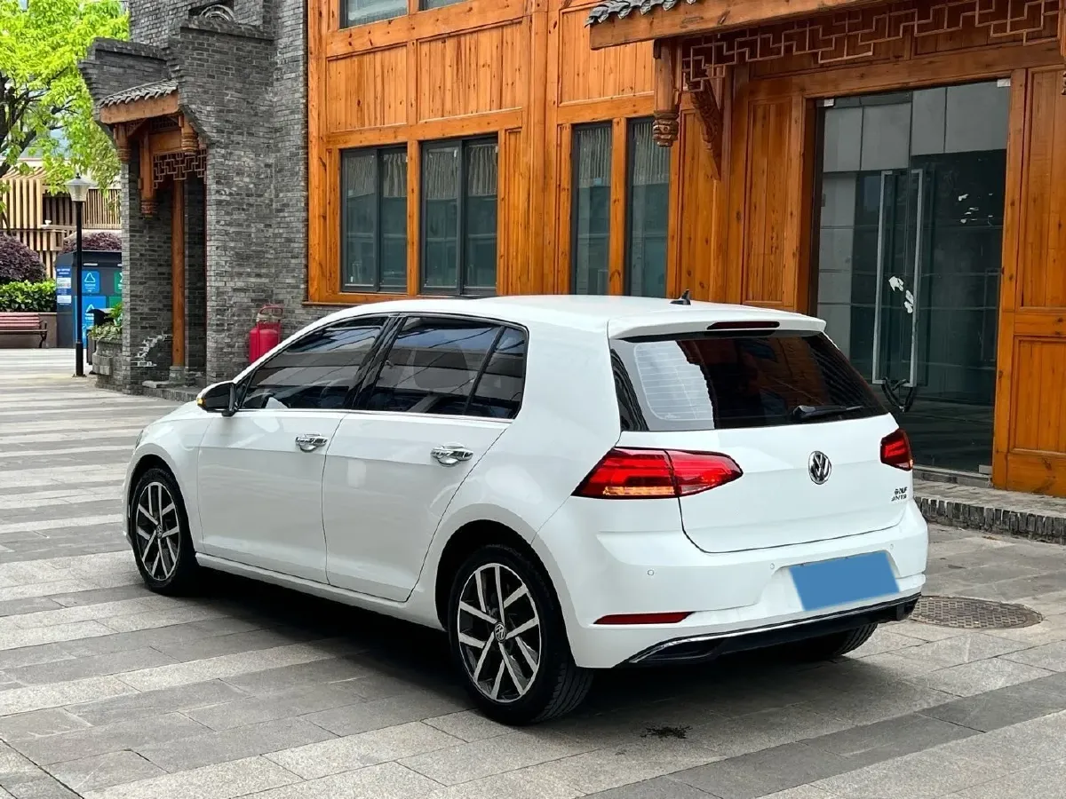 2020 Volkswagen Golf 1.2T 116HP L4 7DCT,autocango,china used car exporter,china ev exporter,chinese used car exporter,chinese used ev exporter