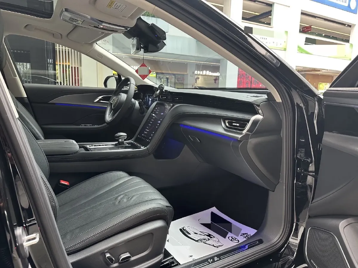 2024 HongQi H5 2.0T 224HP L4 8AT,autocango,china used car exporter,china ev exporter,chinese used car exporter,chinese used ev exporter