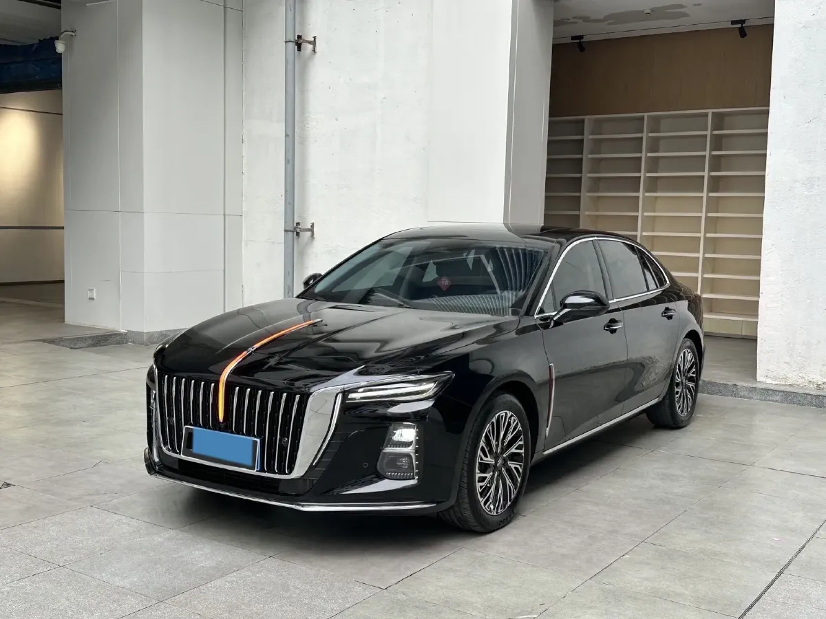 2024 HongQi H5 2.0T 224HP L4 8AT,autocango,china used car exporter,china ev exporter,chinese used car exporter,chinese used ev exporter