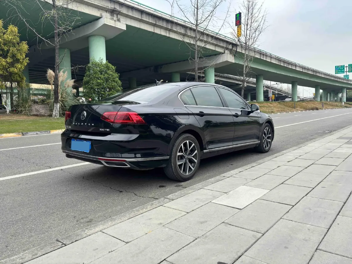 2020 Volkswagen Magotan 2.0T 186HP L4 7DCT,autocango,china used car exporter,china ev exporter,chinese used car exporter,chinese used ev exporter