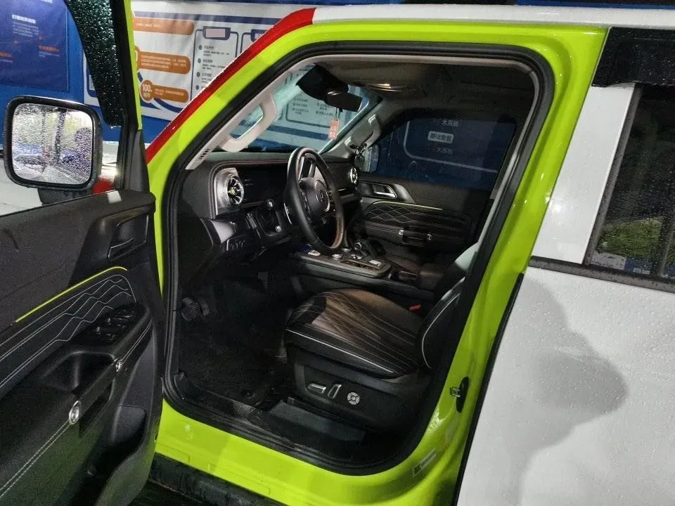 2022 Tank 300 2.0T 227HP L4 8AT,autocango,china used car exporter,china ev exporter,chinese used car exporter,chinese used ev exporter