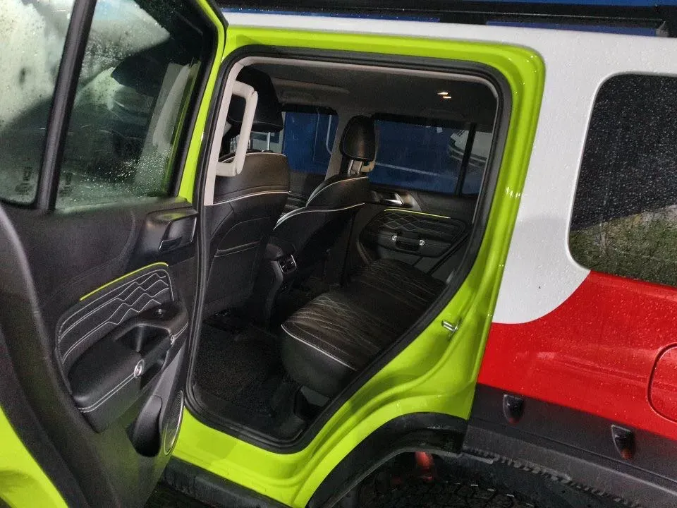 2022 Tank 300 2.0T 227HP L4 8AT,autocango,china used car exporter,china ev exporter,chinese used car exporter,chinese used ev exporter