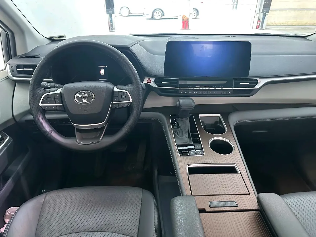 2021 Toyota Sienna 2.5L 192HP L4 E-CVT Hybrid,autocango,china used car exporter,china ev exporter,chinese used car exporter,chinese used ev exporter
