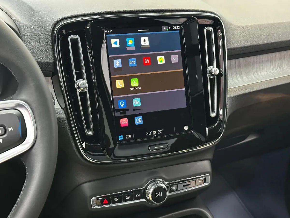 2024 Volvo XC40 2.0T 163HP L4 7DCT,autocango,china used car exporter,china ev exporter,chinese used car exporter,chinese used ev exporter