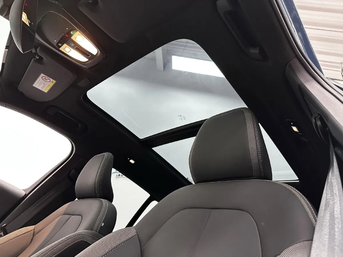 2024 Volvo XC40 2.0T 163HP L4 7DCT,autocango,china used car exporter,china ev exporter,chinese used car exporter,chinese used ev exporter