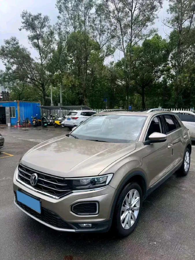 2020 Volkswagen T-Roc 1.4T 131HP L4 7DCT,autocango,china used car exporter,china ev exporter,chinese used car exporter,chinese used ev exporter