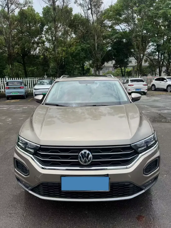 2020 Volkswagen T-Roc 1.4T 131HP L4 7DCT,autocango,china used car exporter,china ev exporter,chinese used car exporter,chinese used ev exporter