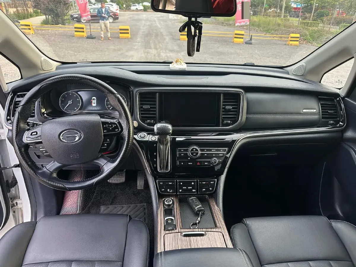 2020 GAC Trumpchi M8 2.0T 252HP L4 8AT,autocango,china used car exporter,china ev exporter,chinese used car exporter,chinese used ev exporter