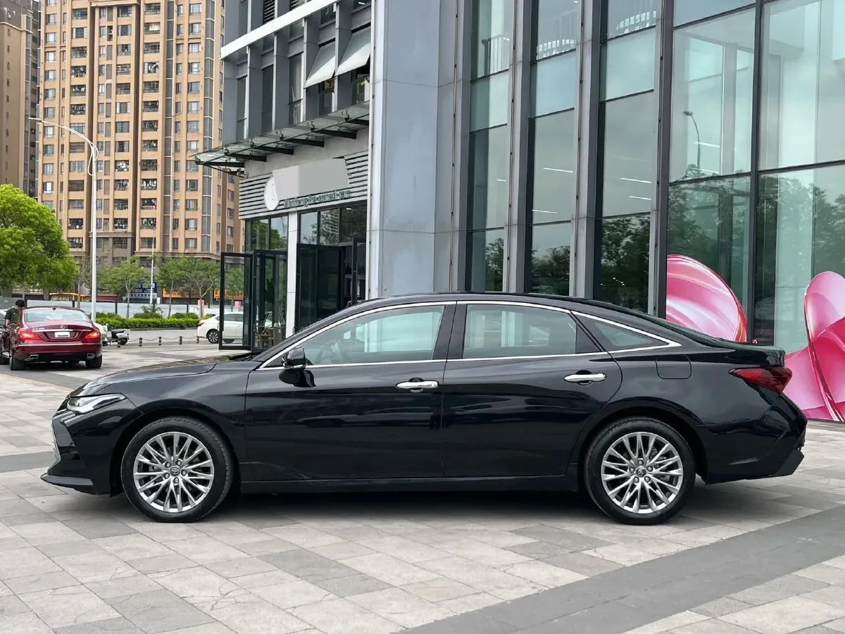 2024 Toyota Avalon 2.0L 173HP L4 CVT,autocango,china used car exporter,china ev exporter,chinese used car exporter,chinese used ev exporter