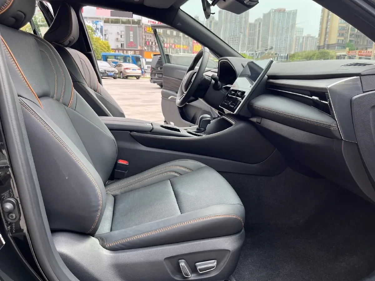 2024 Toyota Avalon 2.0L 173HP L4 CVT,autocango,china used car exporter,china ev exporter,chinese used car exporter,chinese used ev exporter