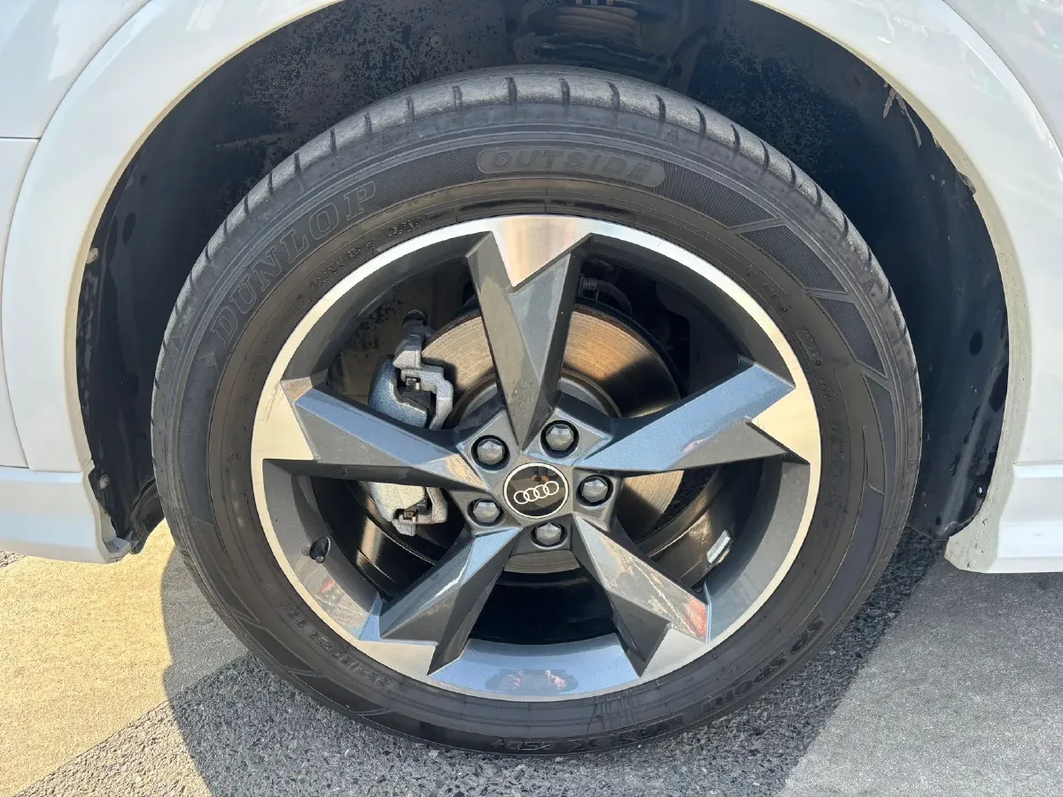 2022 Audi Q3 1.4T 150HP L4 7DCT,autocango,china used car exporter,china ev exporter,chinese used car exporter,chinese used ev exporter