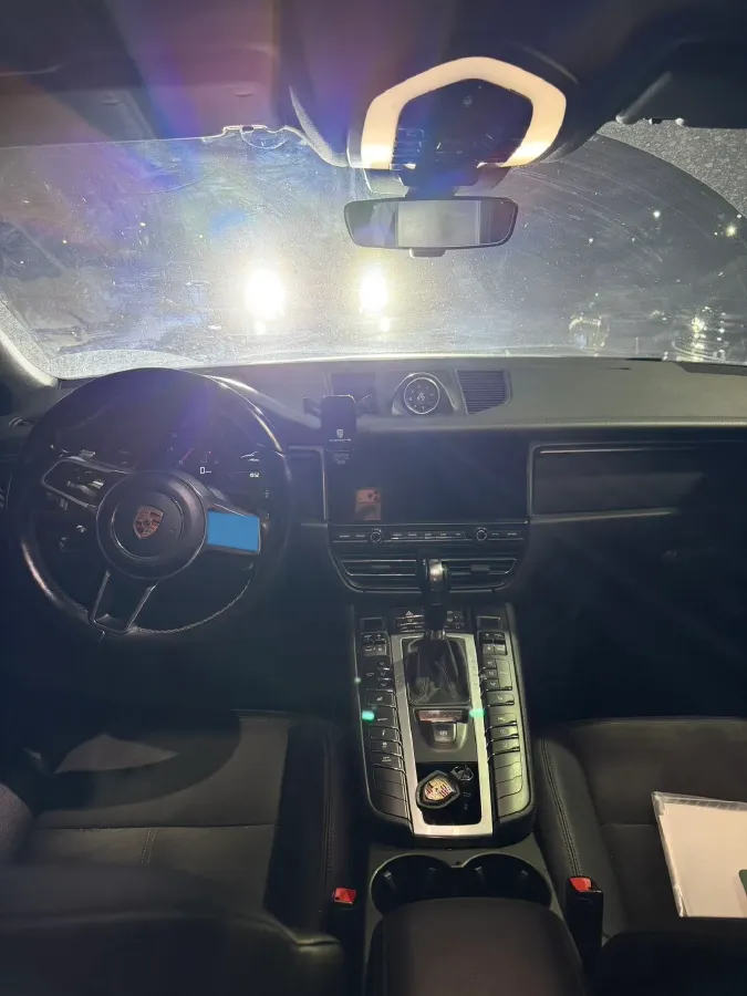 2021 Porsche Macan 2.0T 252HP L4 7DCT,autocango,china used car exporter,china ev exporter,chinese used car exporter,chinese used ev exporter