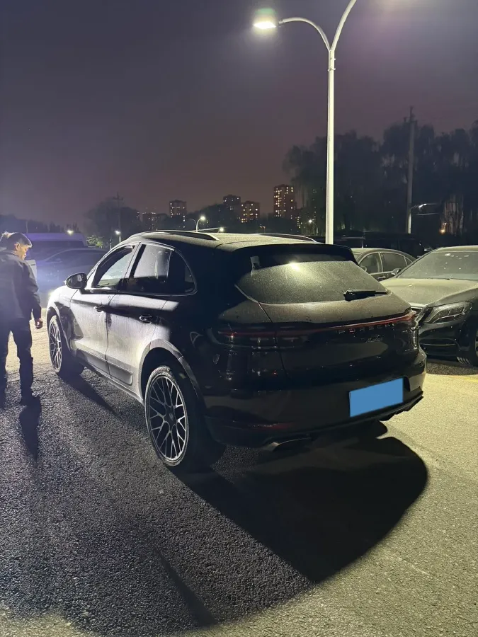 2021 Porsche Macan 2.0T 252HP L4 7DCT,autocango,china used car exporter,china ev exporter,chinese used car exporter,chinese used ev exporter