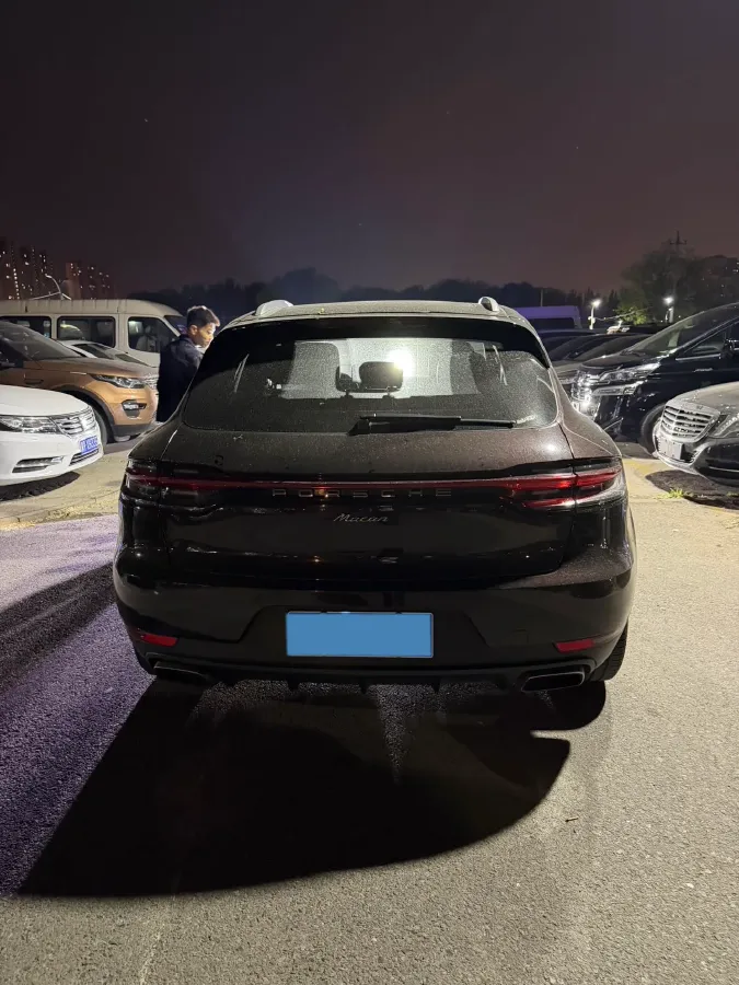 2021 Porsche Macan 2.0T 252HP L4 7DCT,autocango,china used car exporter,china ev exporter,chinese used car exporter,chinese used ev exporter