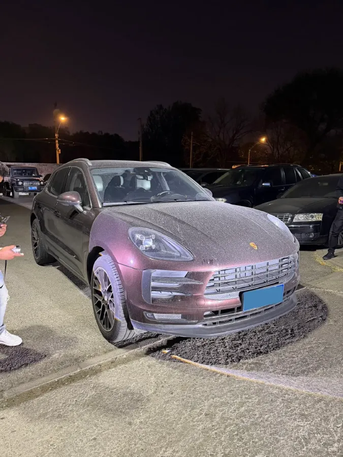 2021 Porsche Macan 2.0T 252HP L4 7DCT,autocango,china used car exporter,china ev exporter,chinese used car exporter,chinese used ev exporter