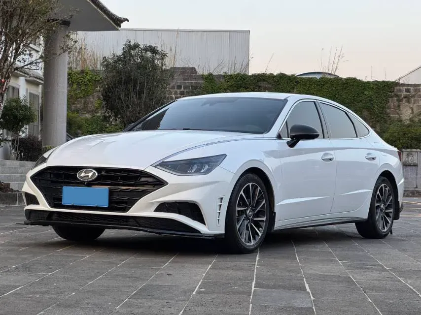 2020 Hyundai Sonata 2.0T 240HP L4 8AT,autocango,china used car exporter,china ev exporter,chinese used car exporter,chinese used ev exporter