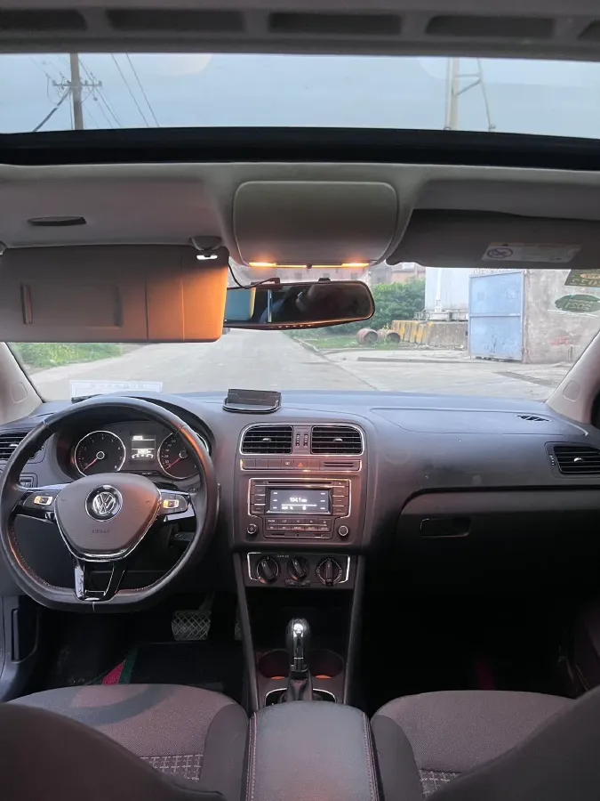 2016 Volkswagen Polo 1.6L 110HP L4 6AT,autocango,china used car exporter,china ev exporter,chinese used car exporter,chinese used ev exporter