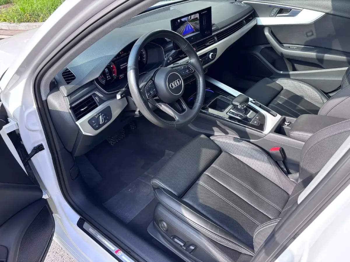 2020 Audi A4L 2.0T 190HP L4 7DCT,autocango,china used car exporter,china ev exporter,chinese used car exporter,chinese used ev exporter