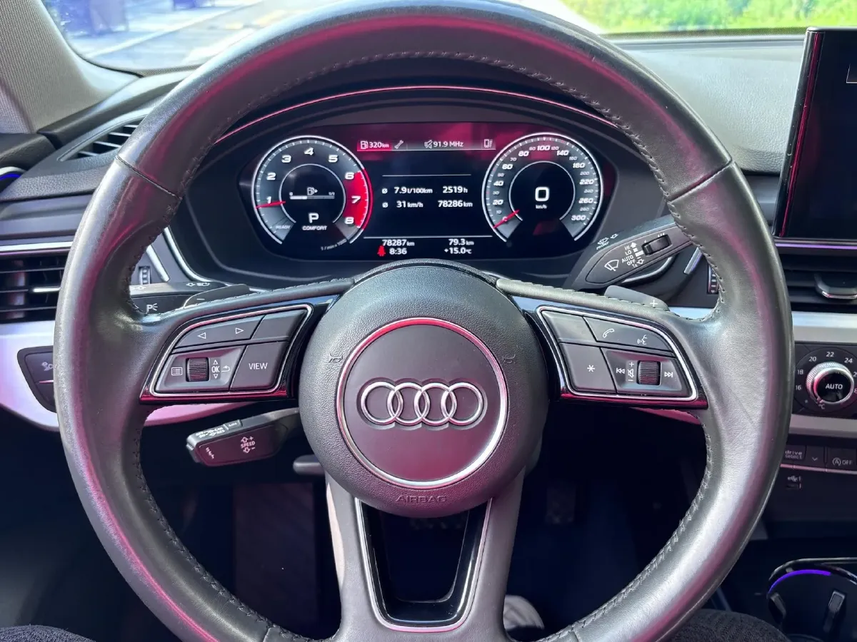 2020 Audi A4L 2.0T 190HP L4 7DCT,autocango,china used car exporter,china ev exporter,chinese used car exporter,chinese used ev exporter