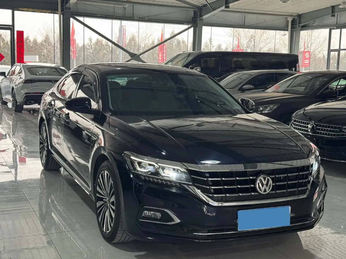 2021 Volkswagen Passat 2.0T 186HP L4 7DCT,autocango,china used car exporter,china ev exporter,chinese used car exporter,chinese used ev exporter