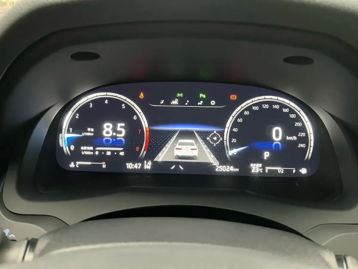 2023 Toyota Camry 2.5L 207HP L4 8AT,autocango,china used car exporter,china ev exporter,chinese used car exporter,chinese used ev exporter