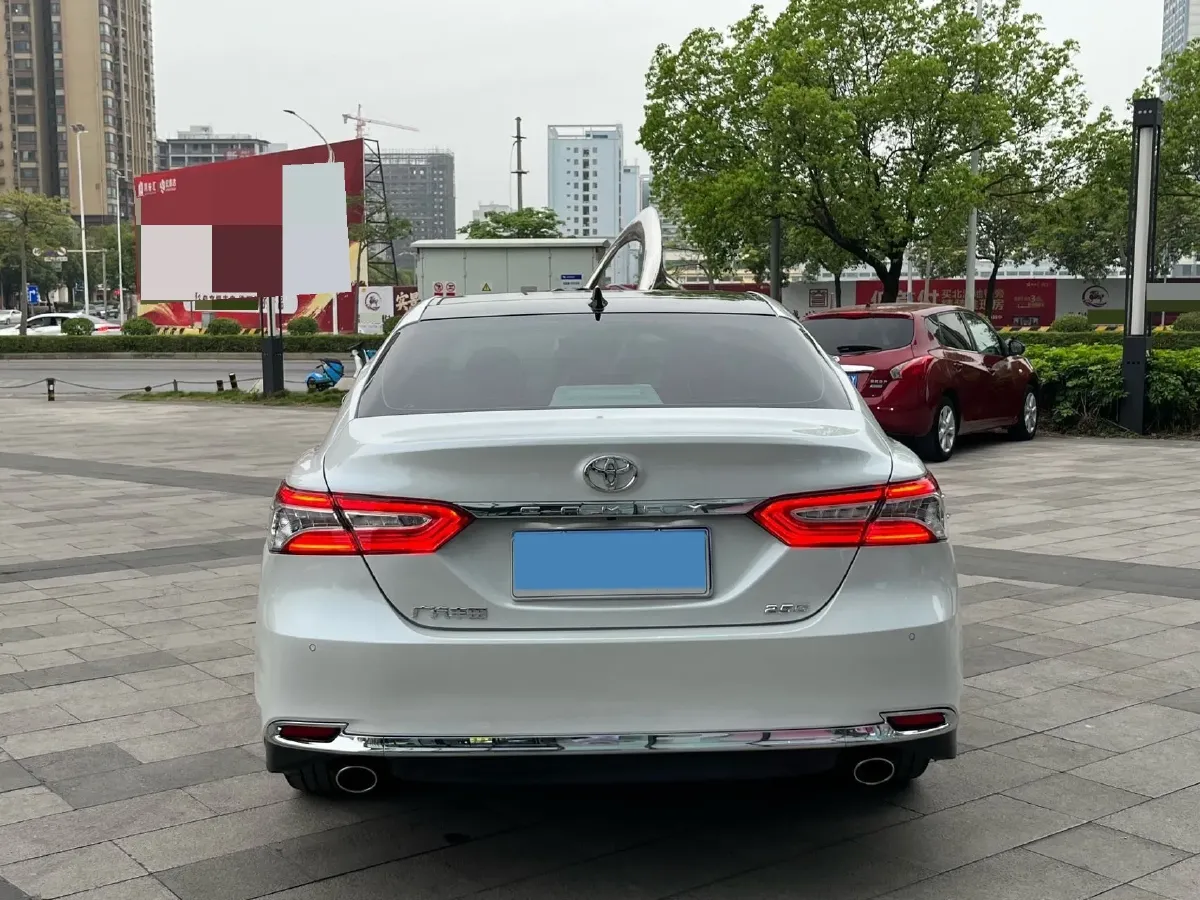 2023 Toyota Camry 2.5L 207HP L4 8AT,autocango,china used car exporter,china ev exporter,chinese used car exporter,chinese used ev exporter