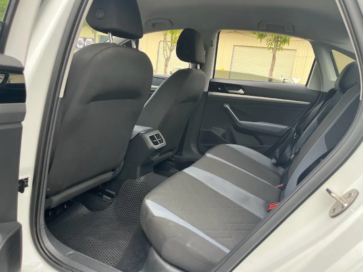 2023 Volkswagen Lavida 1.5L 113HP L4 6AT,autocango,china used car exporter,china ev exporter,chinese used car exporter,chinese used ev exporter