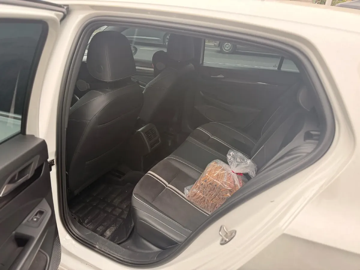 2021 Volkswagen Golf 1.4T 150HP L4 7DCT,autocango,china used car exporter,china ev exporter,chinese used car exporter,chinese used ev exporter