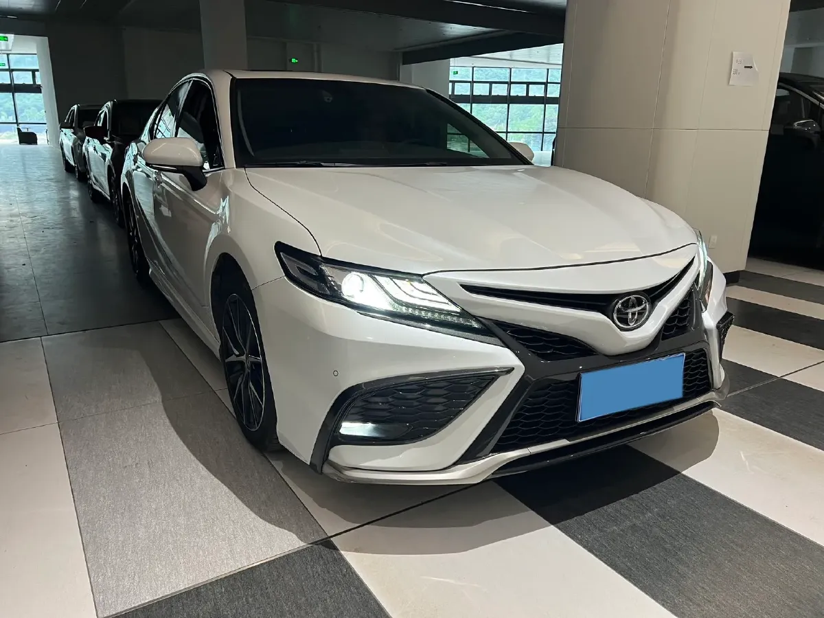 2022 Toyota Camry 2.0L 178HP L4 CVT,autocango,china used car exporter,china ev exporter,chinese used car exporter,chinese used ev exporter