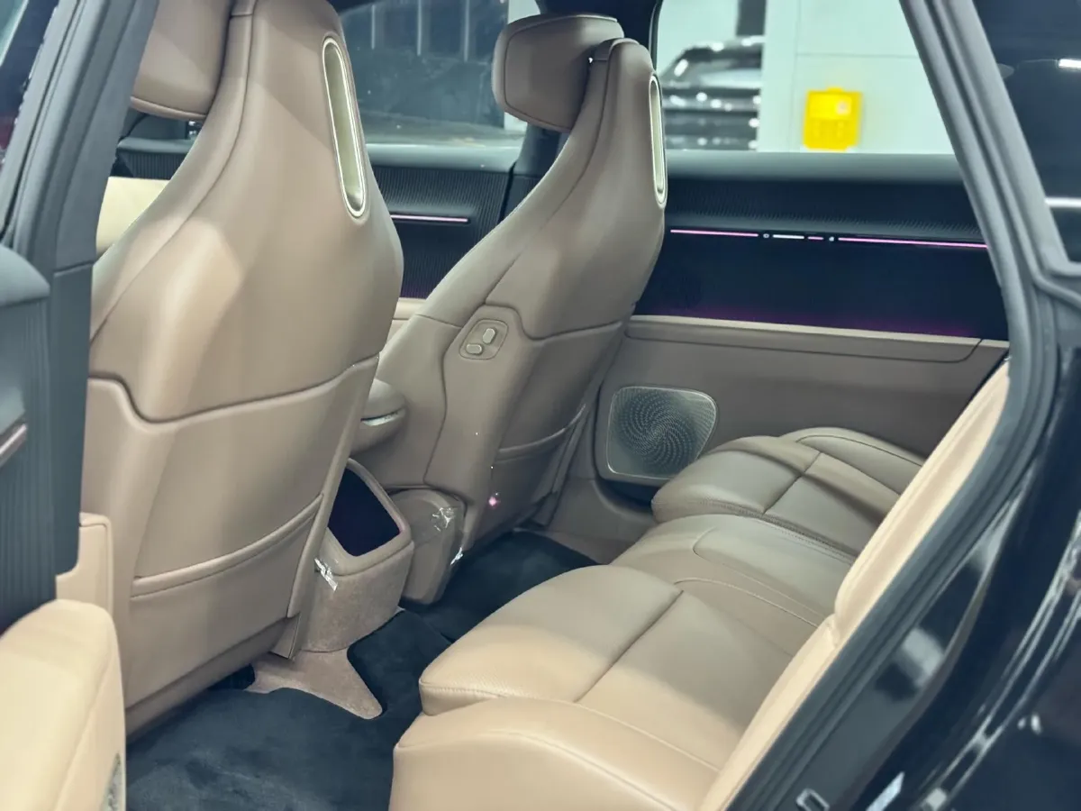 2026 Avatr 12 BEV,autocango,china used car exporter,china ev exporter,chinese used car exporter,chinese used ev exporter