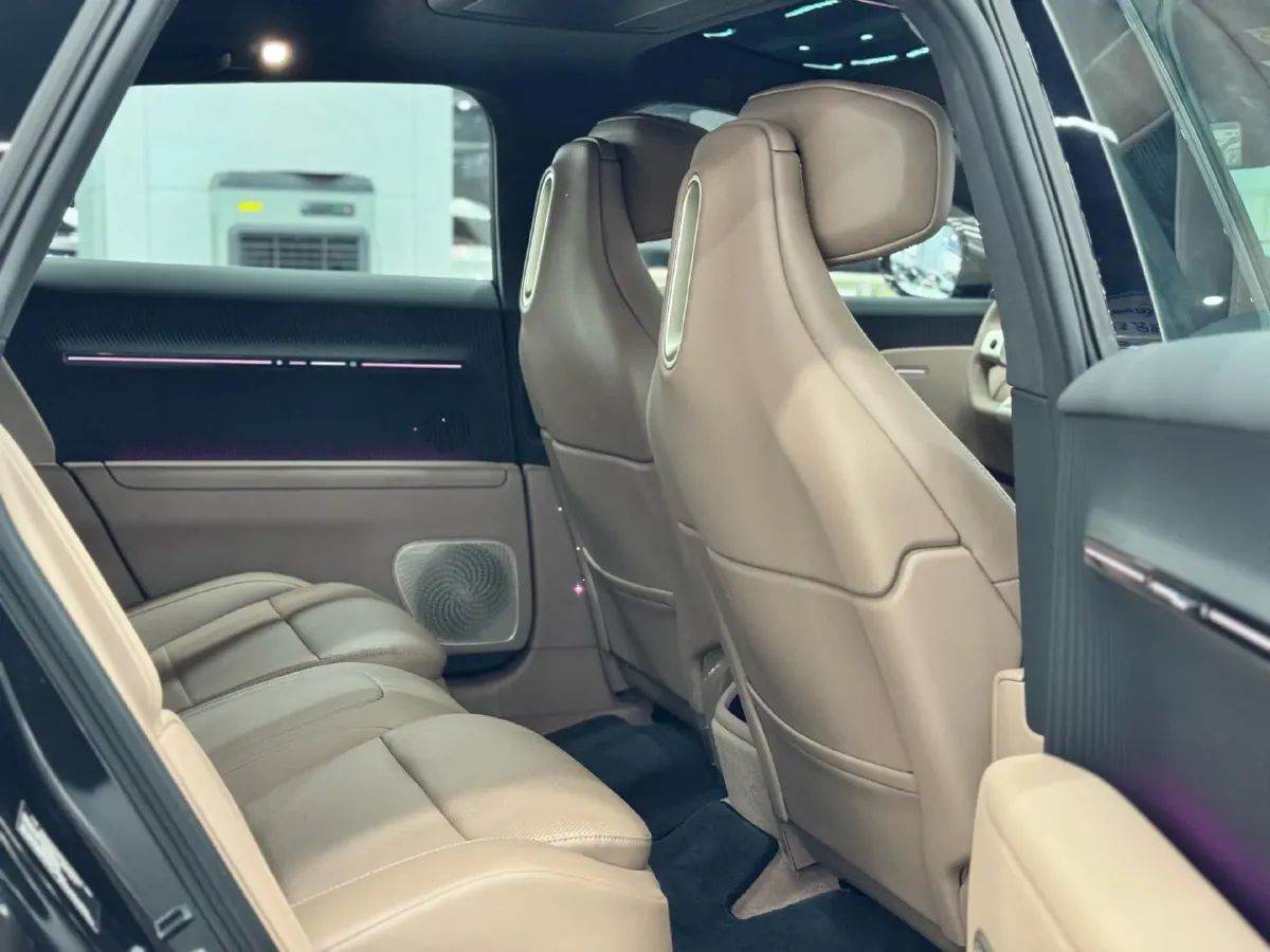 2026 Avatr 12 BEV,autocango,china used car exporter,china ev exporter,chinese used car exporter,chinese used ev exporter