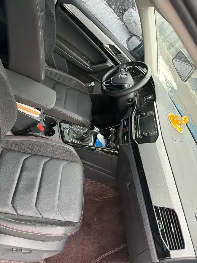 2019 Jeep Cherokee 2.0T 234HP L4 9AT,autocango,china used car exporter,china ev exporter,chinese used car exporter,chinese used ev exporter