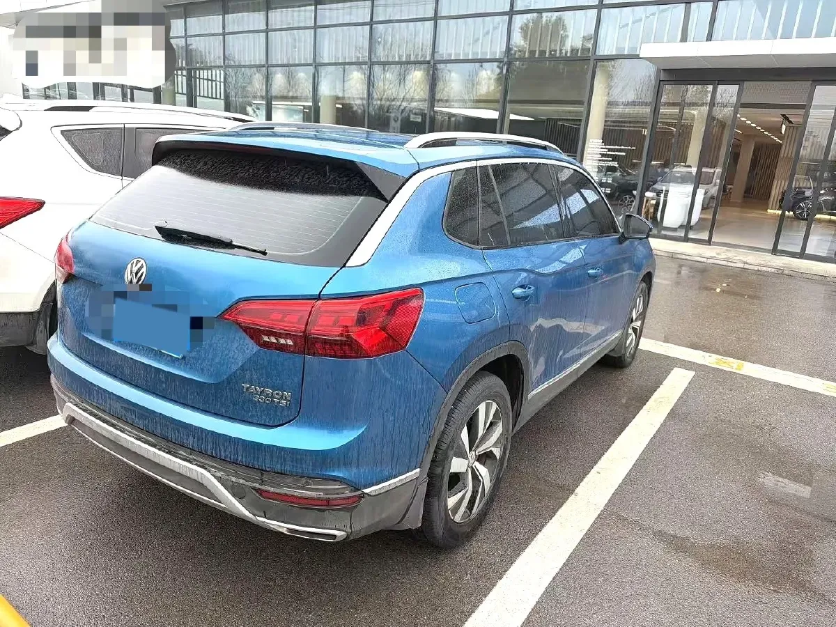 2019 Jeep Cherokee 2.0T 234HP L4 9AT,autocango,china used car exporter,china ev exporter,chinese used car exporter,chinese used ev exporter