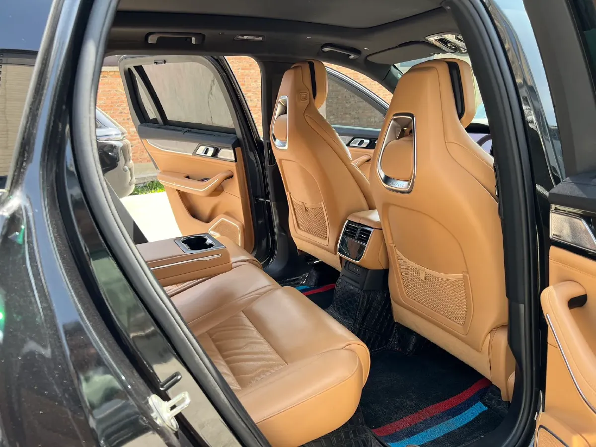 2023 LYNK&CO 09 EM-P 2.0T 254HP L4 8AT PHEV 18.83KWH,autocango,china used car exporter,china ev exporter,chinese used car exporter,chinese used ev exporter