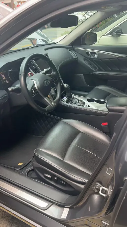 2018 Jeep Grand Commander 2.0T 265HP L4 9AT,autocango,china used car exporter,china ev exporter,chinese used car exporter,chinese used ev exporter