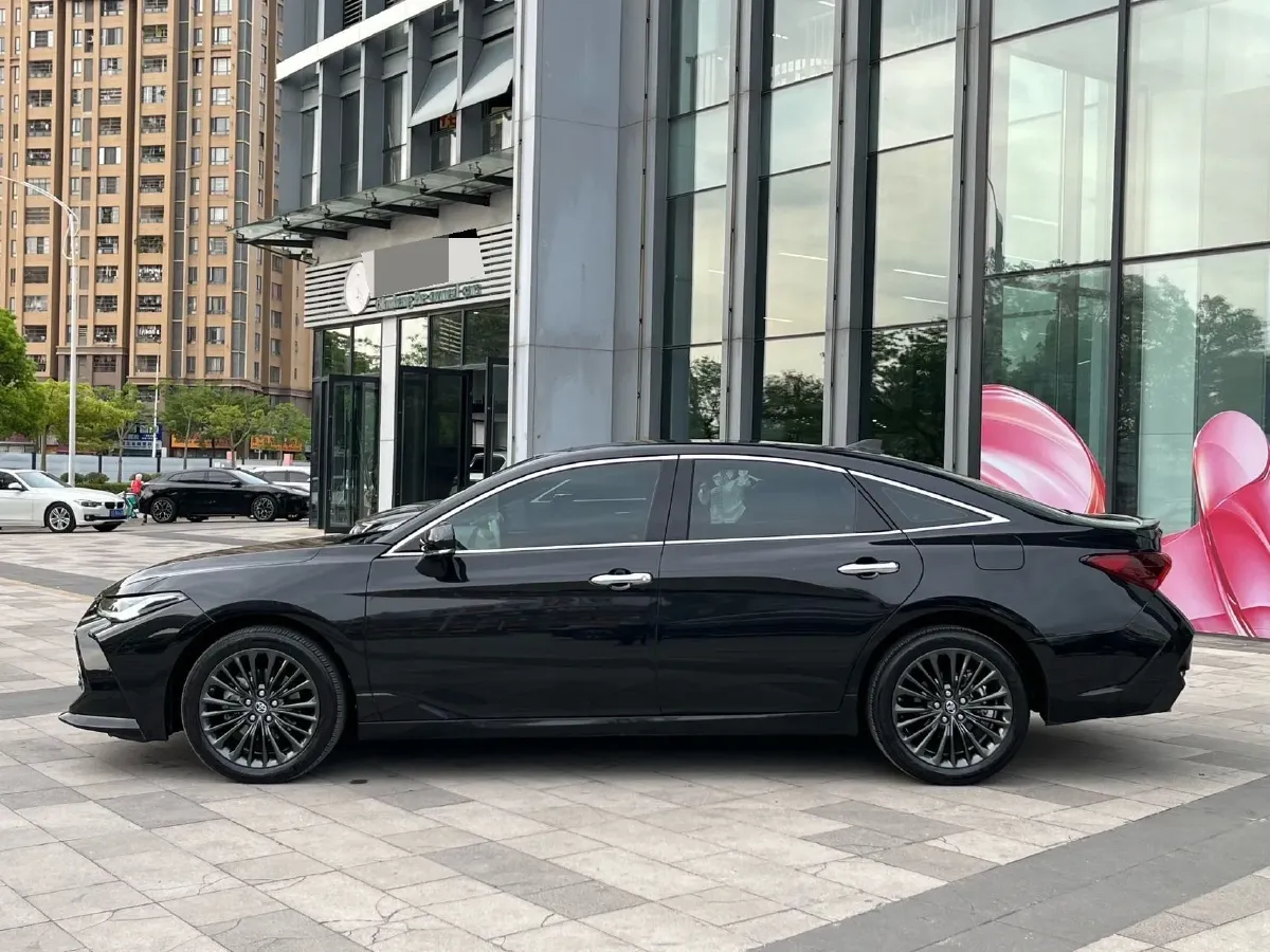2022 Toyota Avalon 2.5L 209HP L4 8AT,autocango,china used car exporter,china ev exporter,chinese used car exporter,chinese used ev exporter