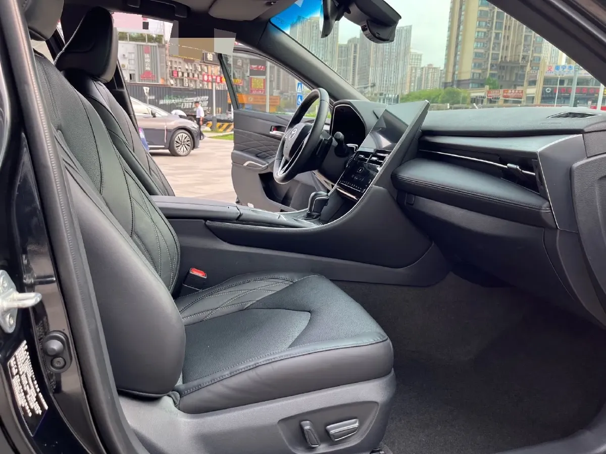 2022 Toyota Avalon 2.5L 209HP L4 8AT,autocango,china used car exporter,china ev exporter,chinese used car exporter,chinese used ev exporter