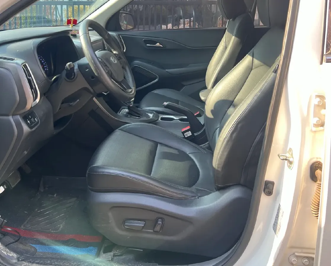 2018 Hyundai ix35 2.0L 160HP L4 6AT,autocango,china used car exporter,china ev exporter,chinese used car exporter,chinese used ev exporter