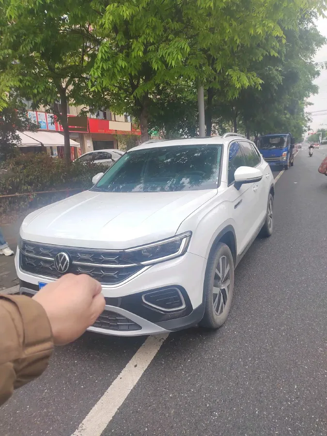 2023 Volkswagen Tayron 2.0T 186HP L4 7DCT,autocango,china used car exporter,china ev exporter,chinese used car exporter,chinese used ev exporter