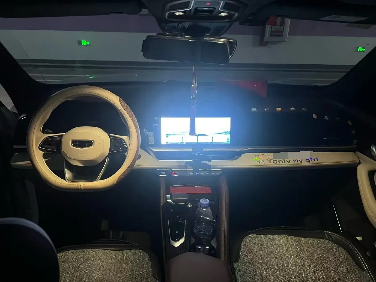 2021 Geely Monjaro 2.0T 218HP L4 7DCT,autocango,china used car exporter,china ev exporter,chinese used car exporter,chinese used ev exporter